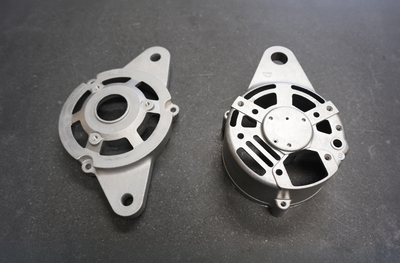 フロント・リアブラケット